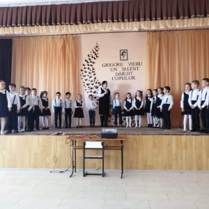 TVC cu genericul „Sunt iarbă. Mai simplu nu pot fi”