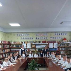 Elevii clasei a IV-a „A”, îndrumați de învățătoarea Cotorobai Nadejda și bibliotecara Plăcintă Eleonora au marcat „Săptămâna cărții pentru copii”