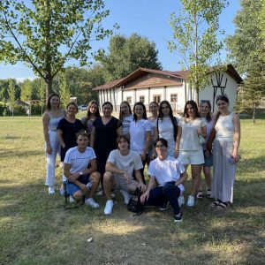 Echipele “Excalibur” și “Bellatores” au beneficiat de o excursie la Complexul Turistic Costești