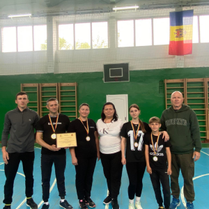 Competiție sportivă cu genericul „Mama, tata și eu – suntem sportivi mereu”