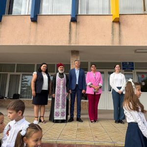 Sincere felicitări cu prilejul primei zile de școală