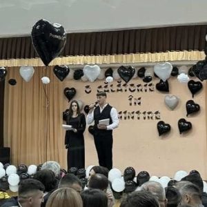 Întâlnirea cu absolvenții